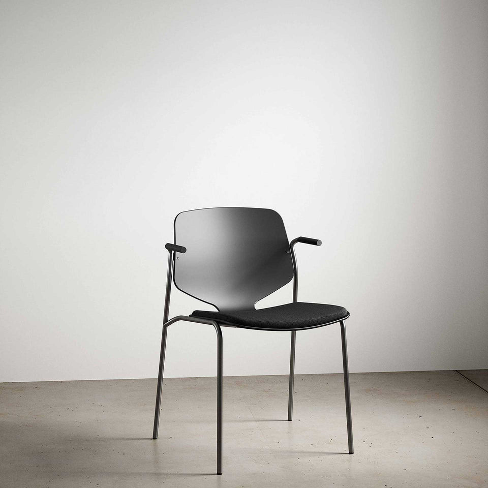 Upholstered Nova Sea Chair by ARDE for Mater