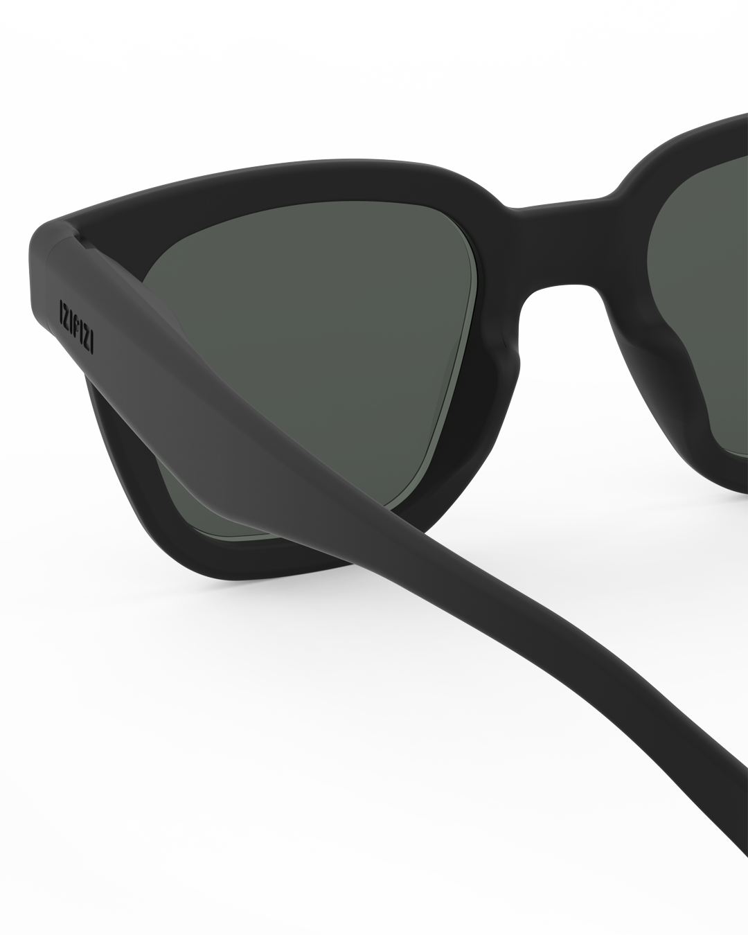 IZIPIZI #ROAD sunglasses in Black, side view