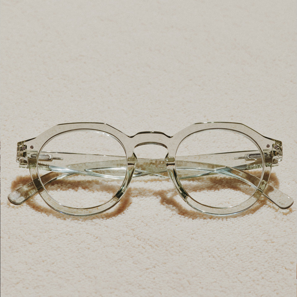 Station Seat ECHO Reading Glasses by IZIPIZI – Morning Express AW26