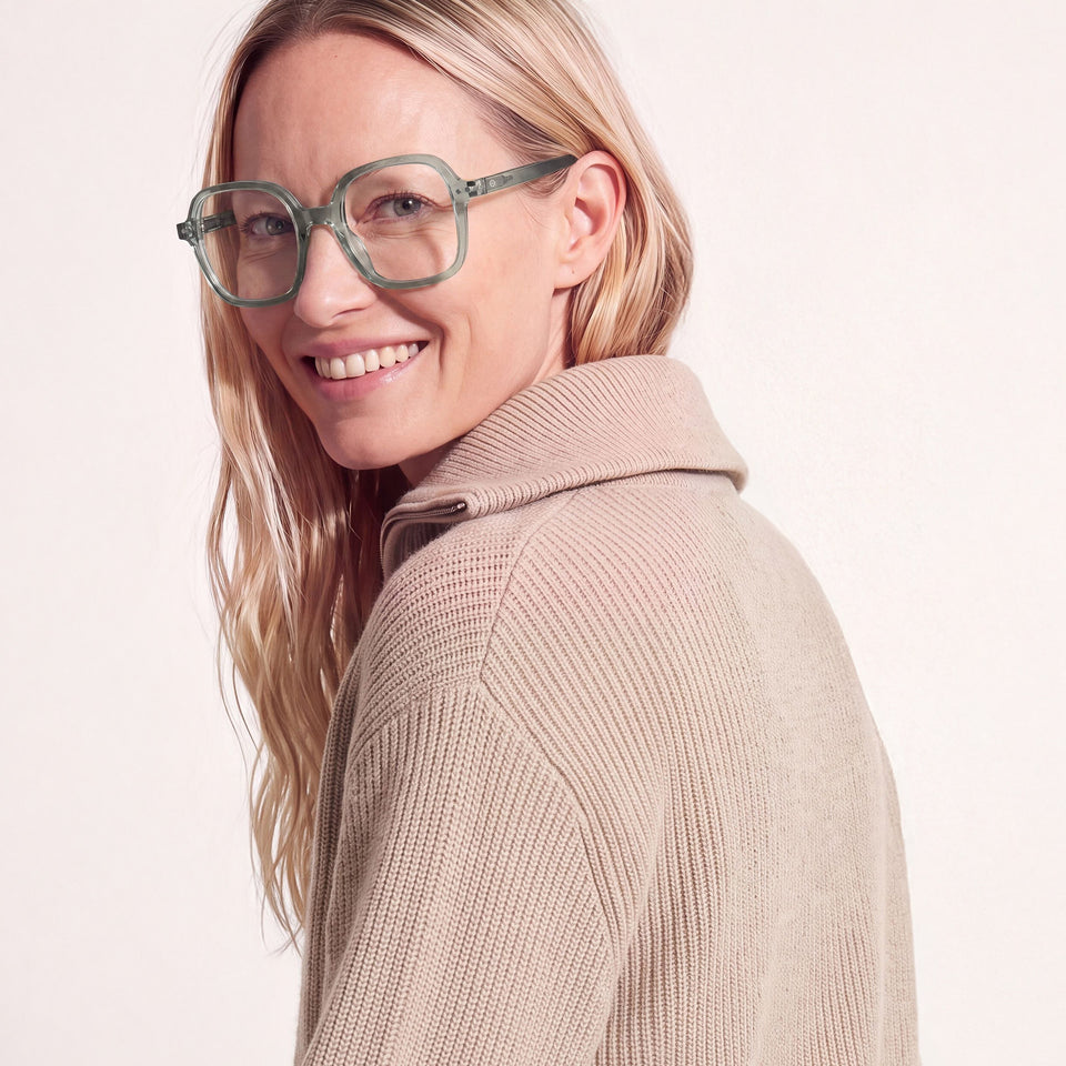 Station Seat #OFFICE Reading Glasses by IZIPIZI – Morning Express AW26