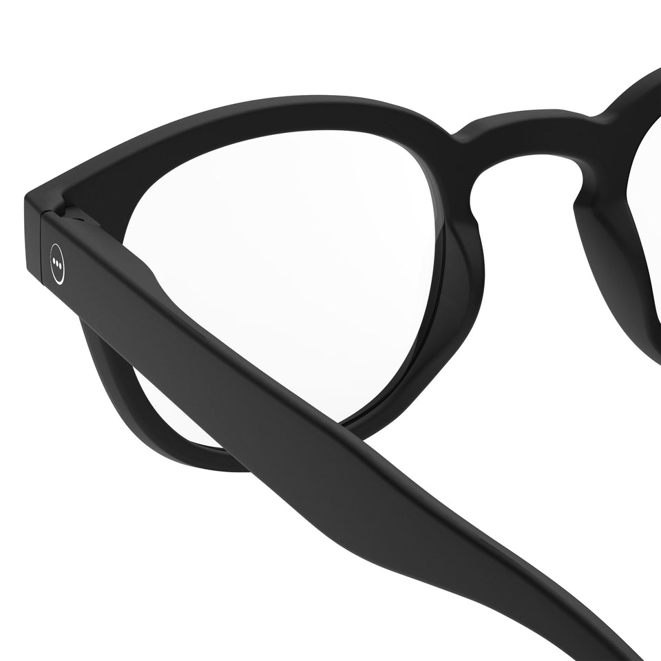 a pair of matte black reading glasses from Izipizi France