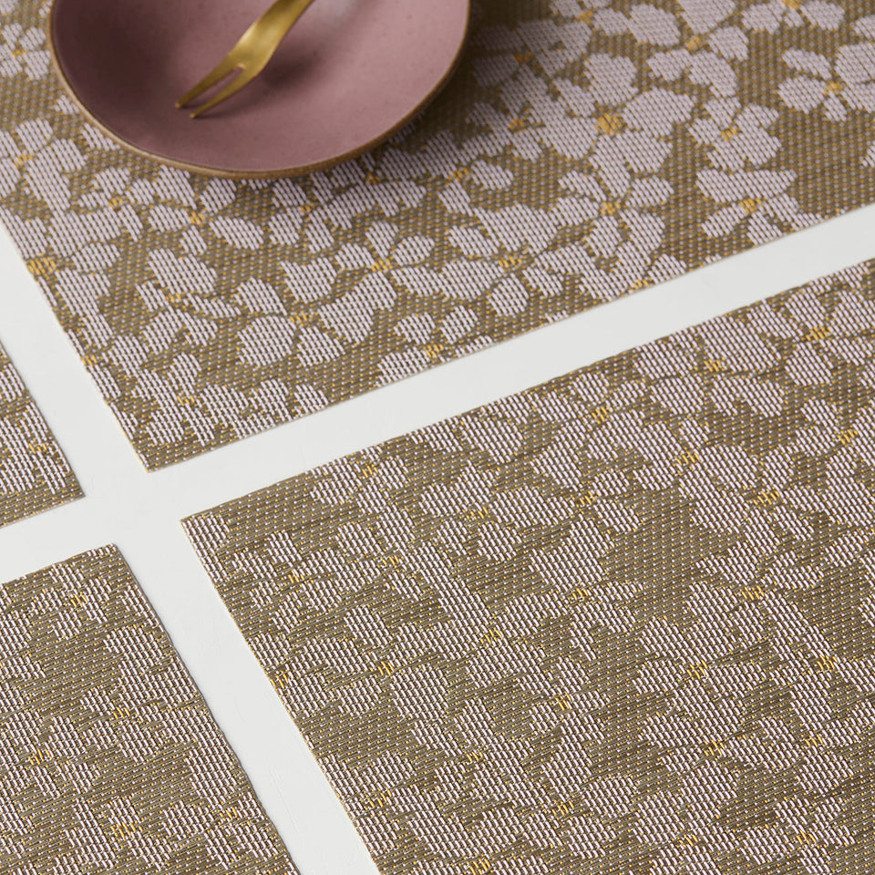 Chilewich Flora placemat in Mica, lifestyle detail