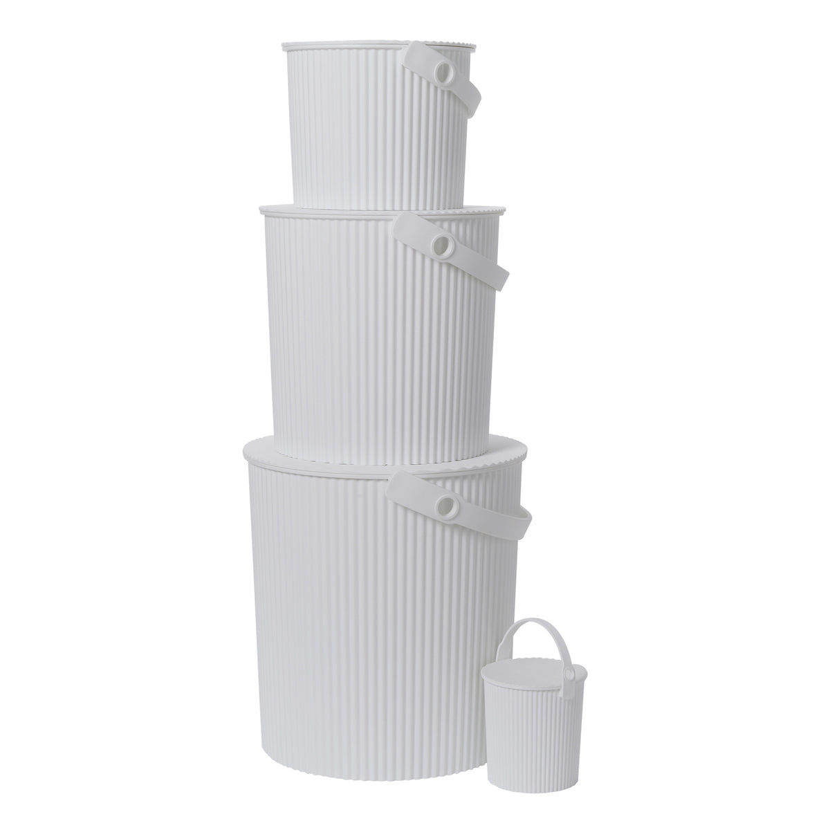 White Hachiman buckets shown together in several sizes