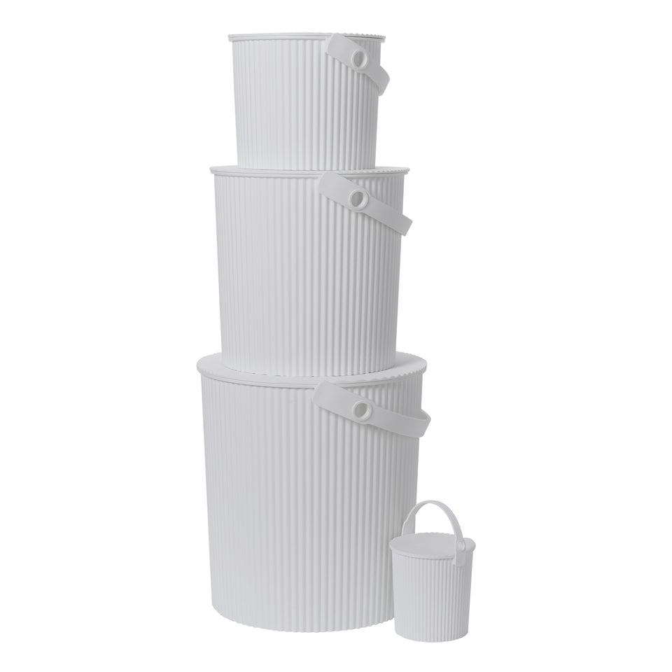 White Hachiman buckets shown together in several sizes
