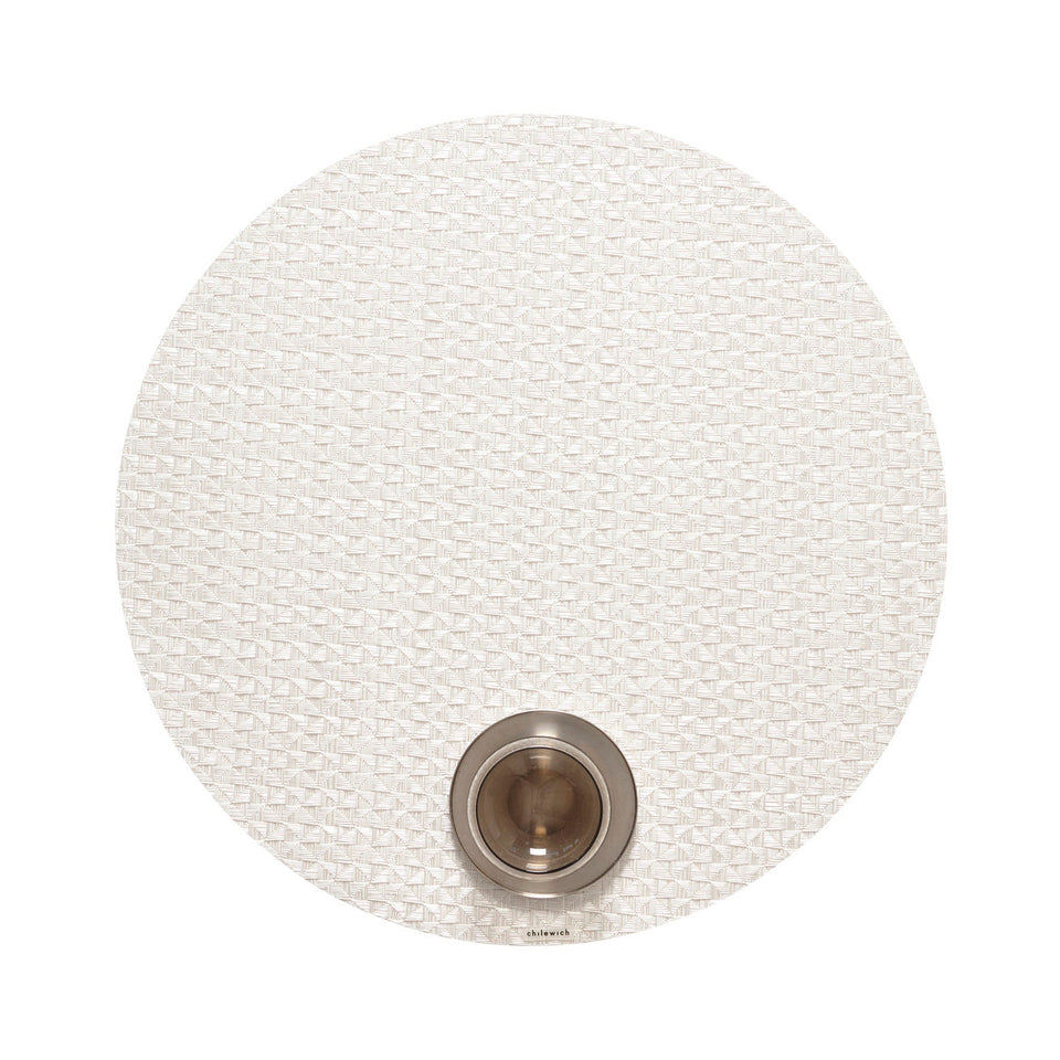 Chilewich Origami in Pearl, round on a white background