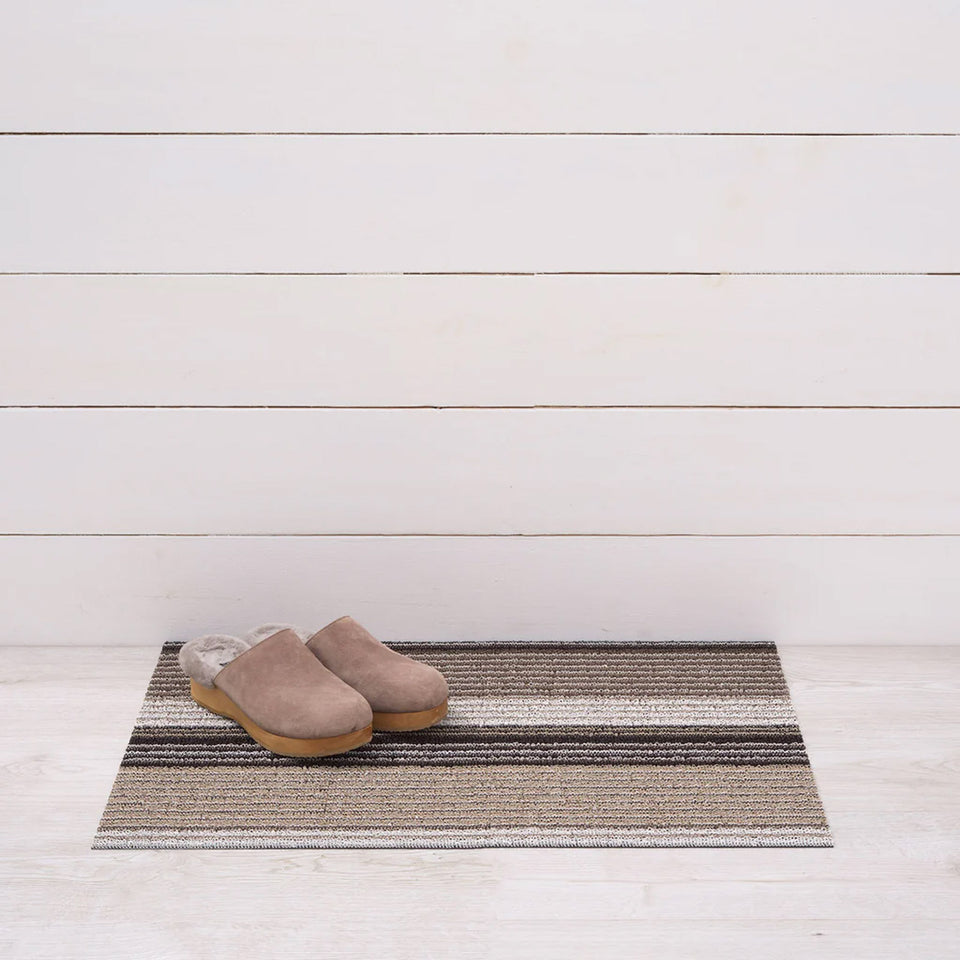 Oyster Pleat Stripe Shag Mat by Chilewich