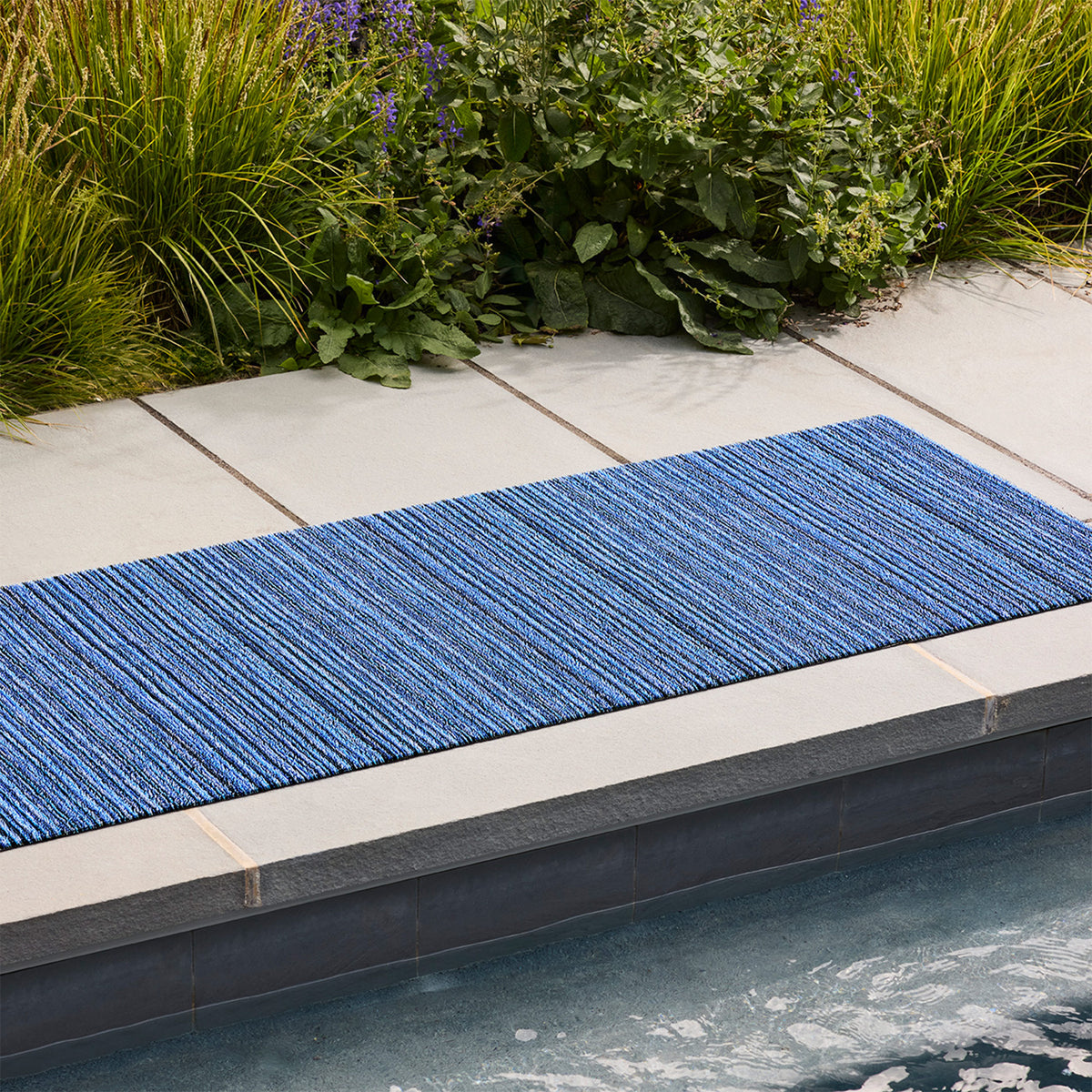 Ocean Skinny Stripe Shag Mat by Chilewich