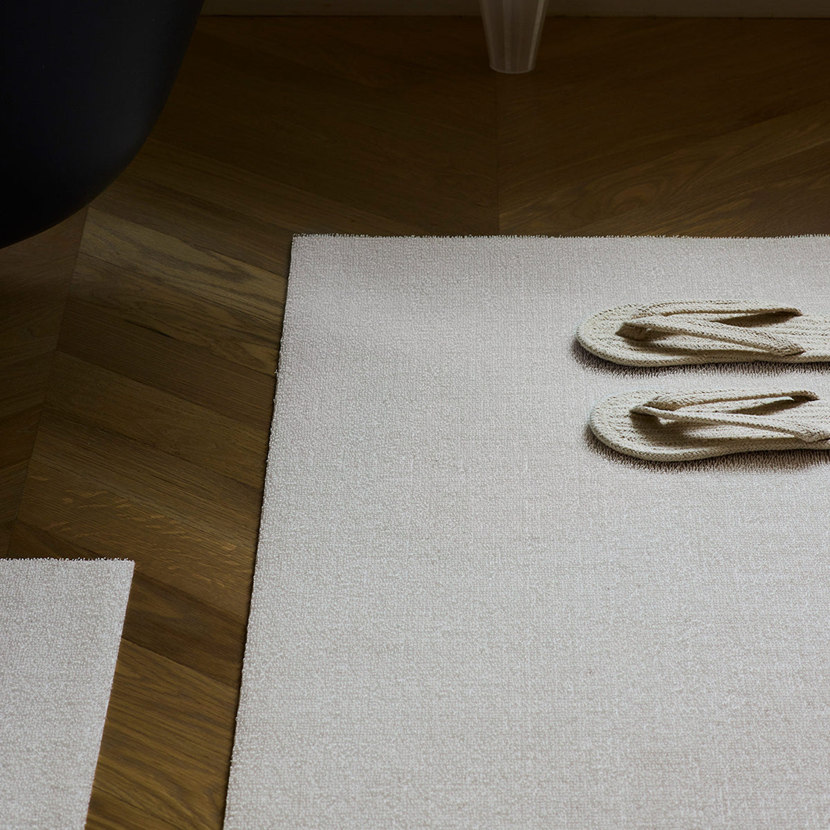 Snow Solid Shag Mat by Chilewich