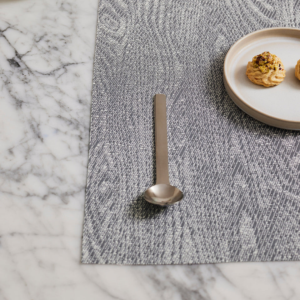 Chilewich Woodgrain placemat in Slate, lifestyle detail