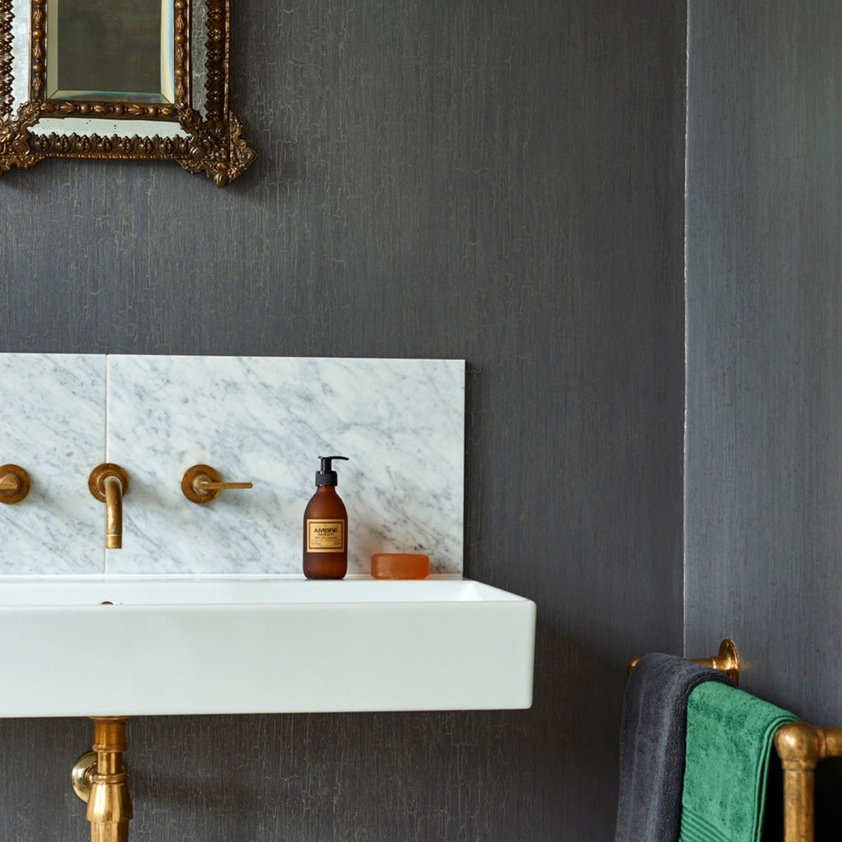 Cole & Son crackle curio wallpaper in Metallic Gilver on Charcoal — lifestyle