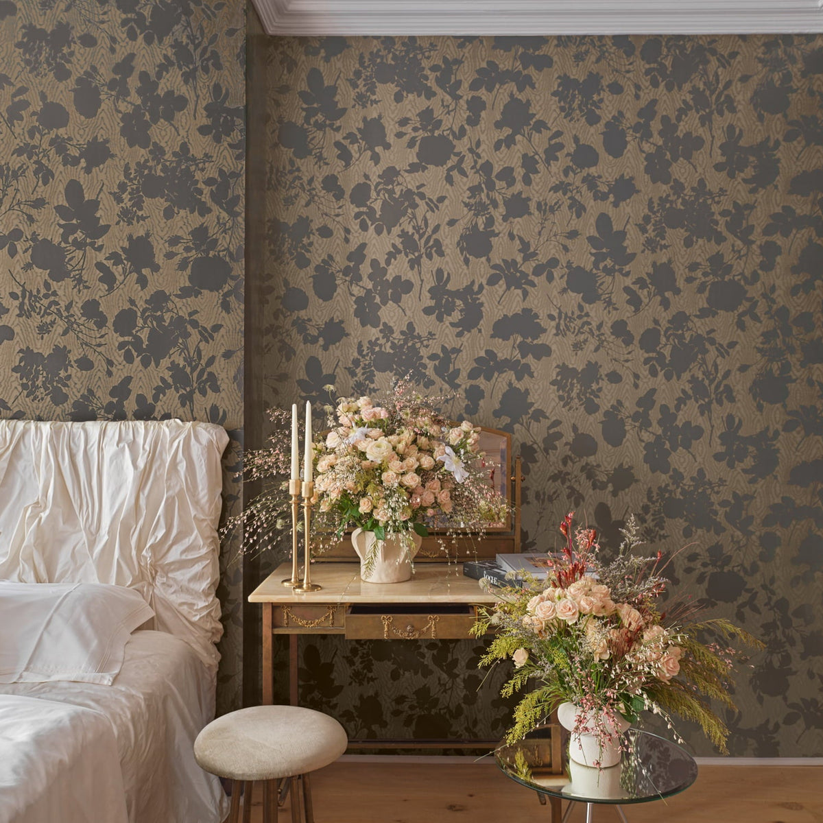 Cole & Son Absence of Roses Moire in Brass — room setting