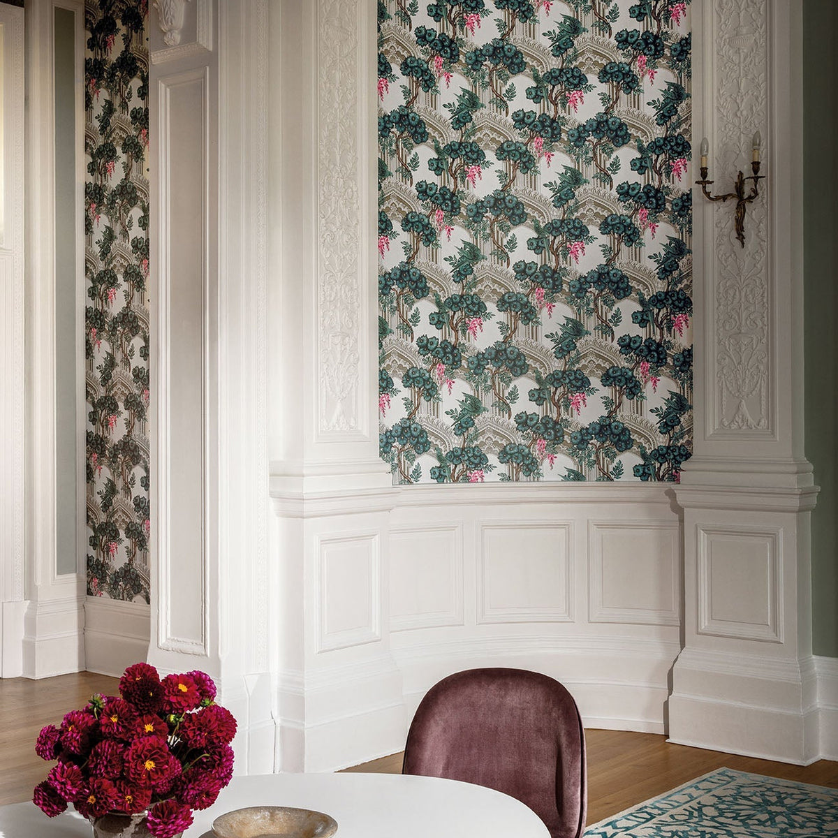Cole & Son Babylon wallpaper in Teal & Pink 113/13039 — room setting