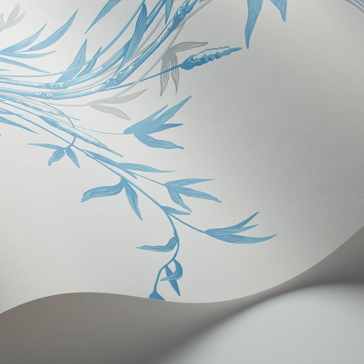 Cole & Son Bamboo wallpaper in Blue on Chalk — detail