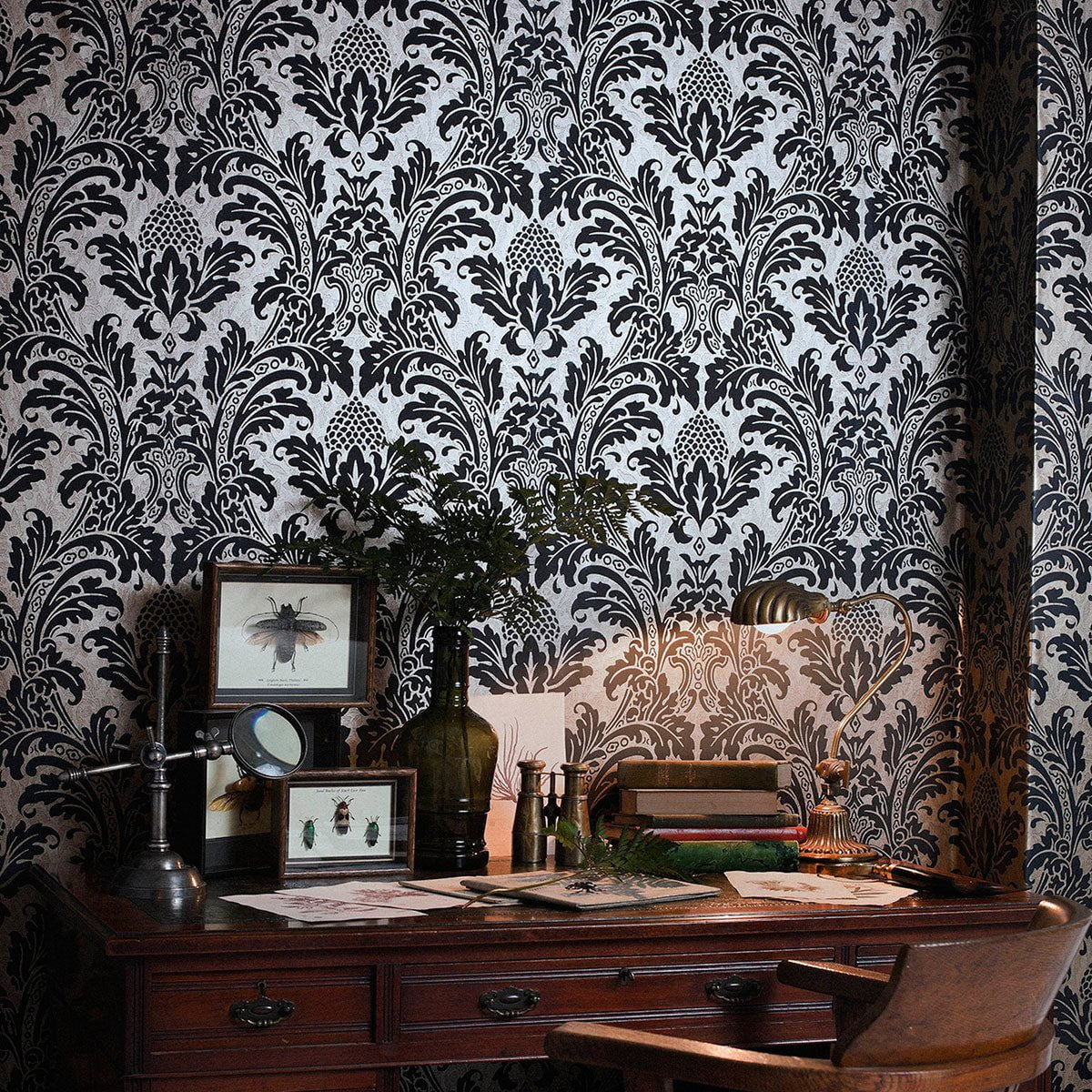 Cole & Son Blake wallpaper in Metallic Pewter on Charcoal — room setting