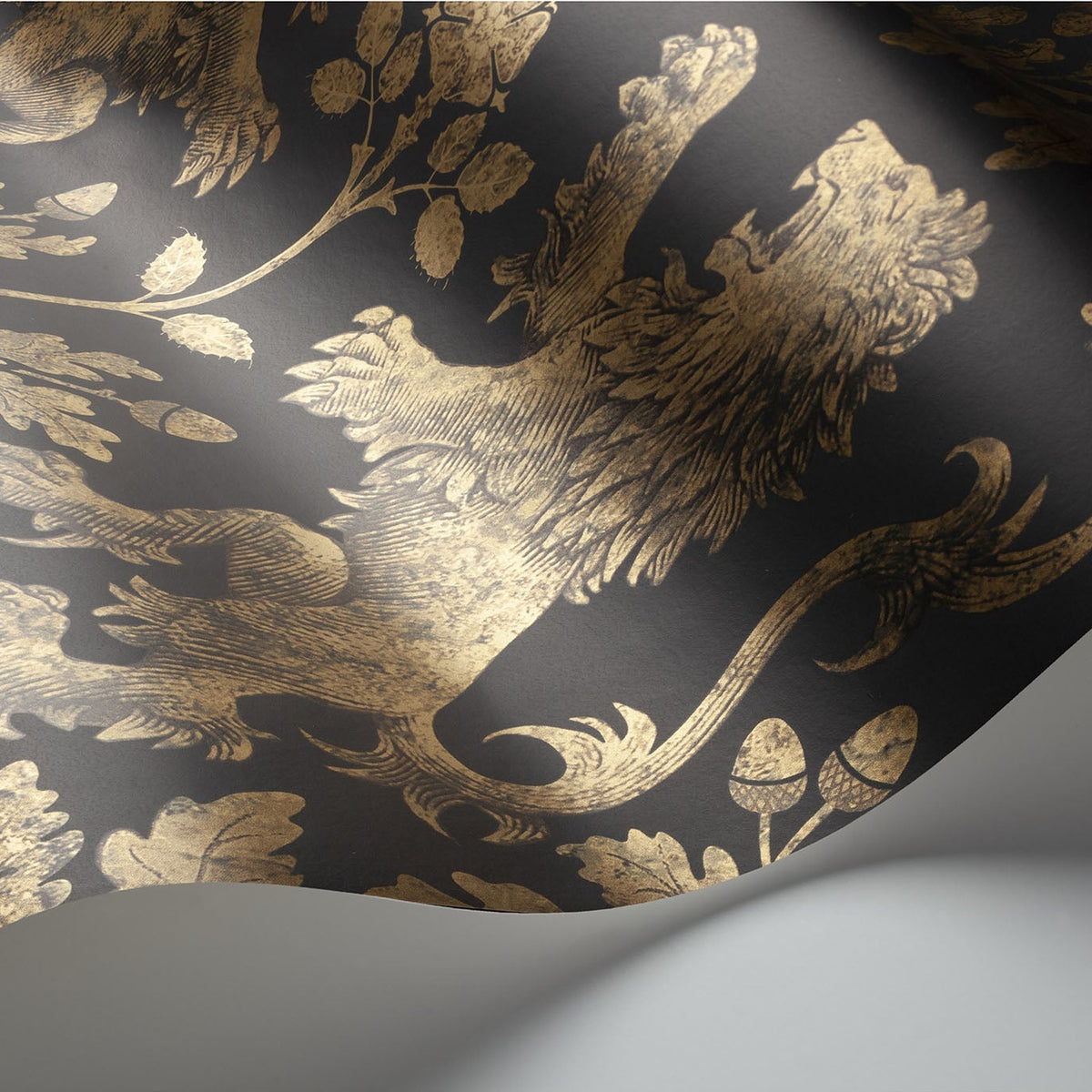 Cole & Son Boscobel Oak wallpaper in Metallic Antique Gold on Black — detail