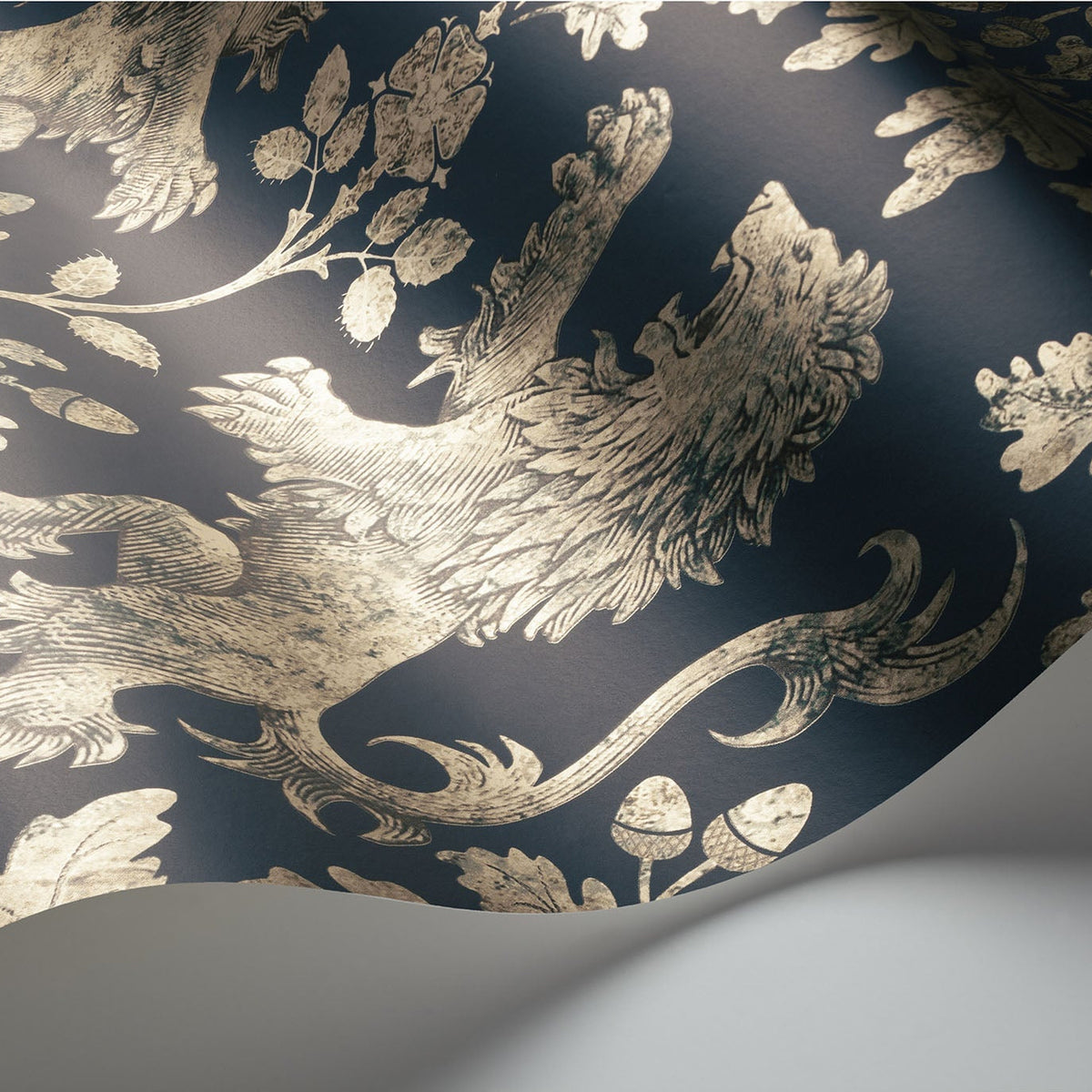 Cole & Son Boscobel Oak wallpaper in Metallic Gilver on Ink — detail