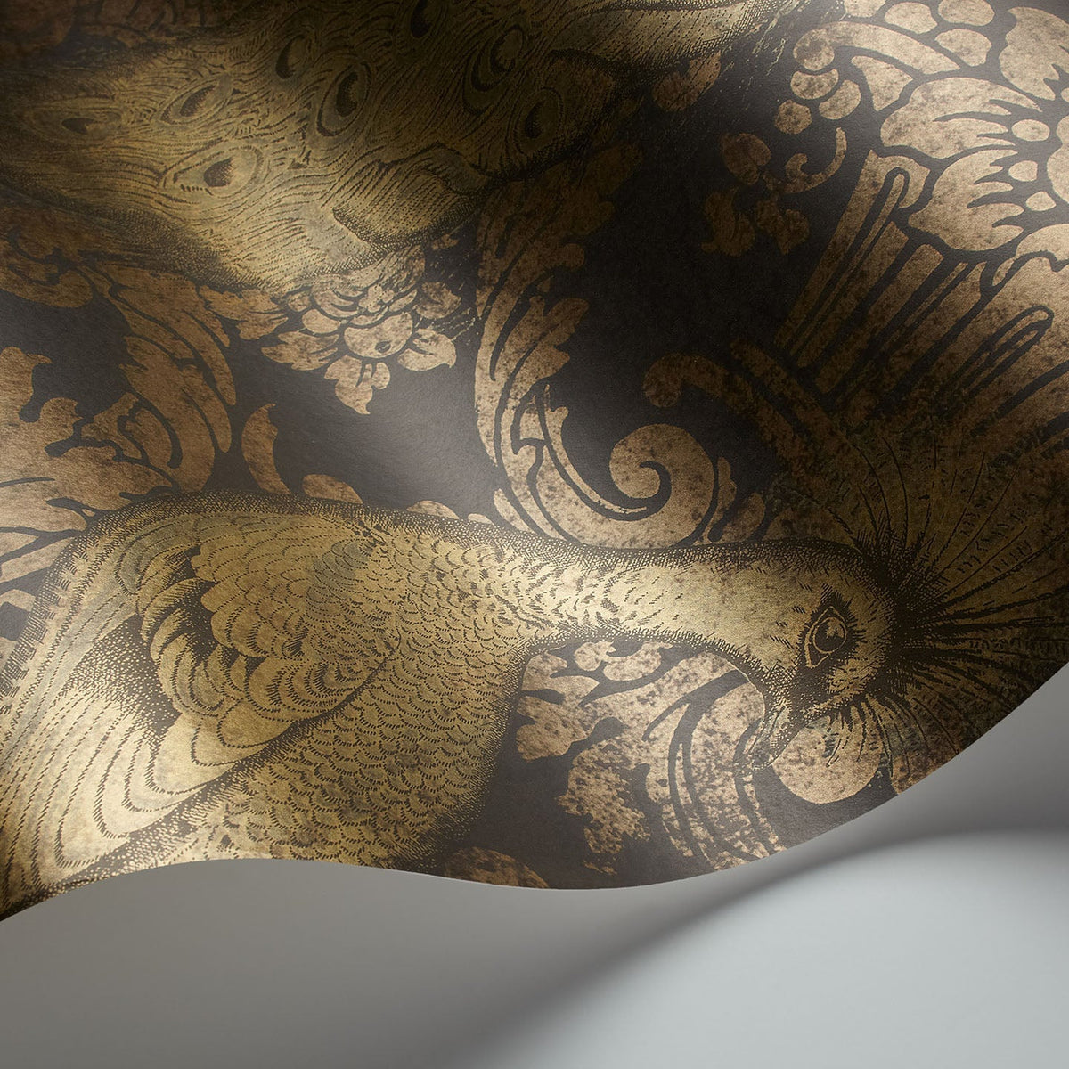 Cole & Son Byron wallpaper in Metallic Gold & Bronze on Charcoal — detail