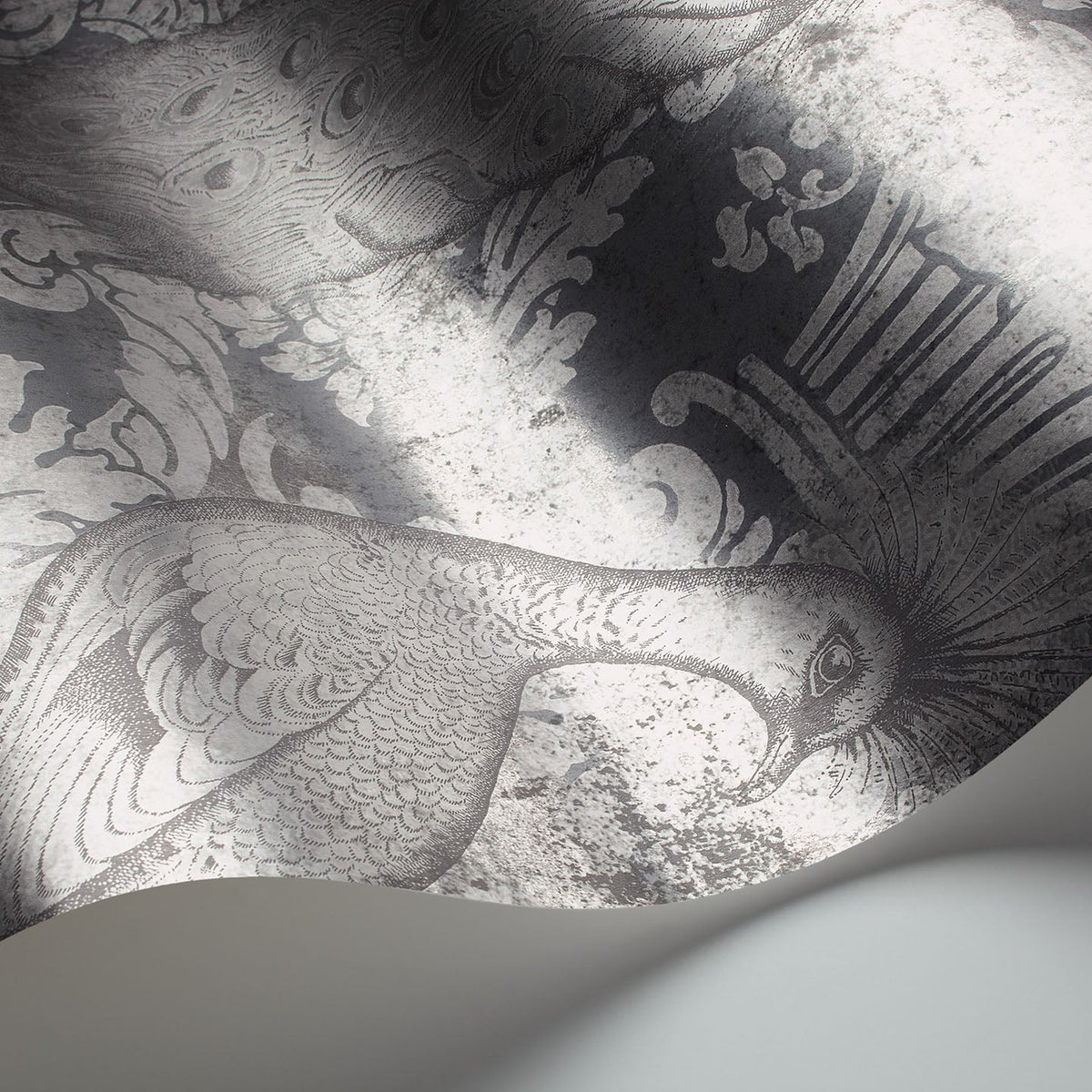 Cole & Son Byron wallpaper in Metallic Silver on Charcoal Foil — detail