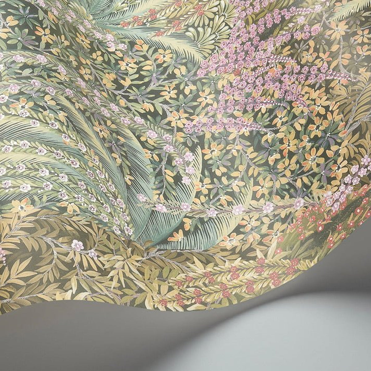 Cole & Son Cascade wallpaper in Soft Olive & Sage — detail