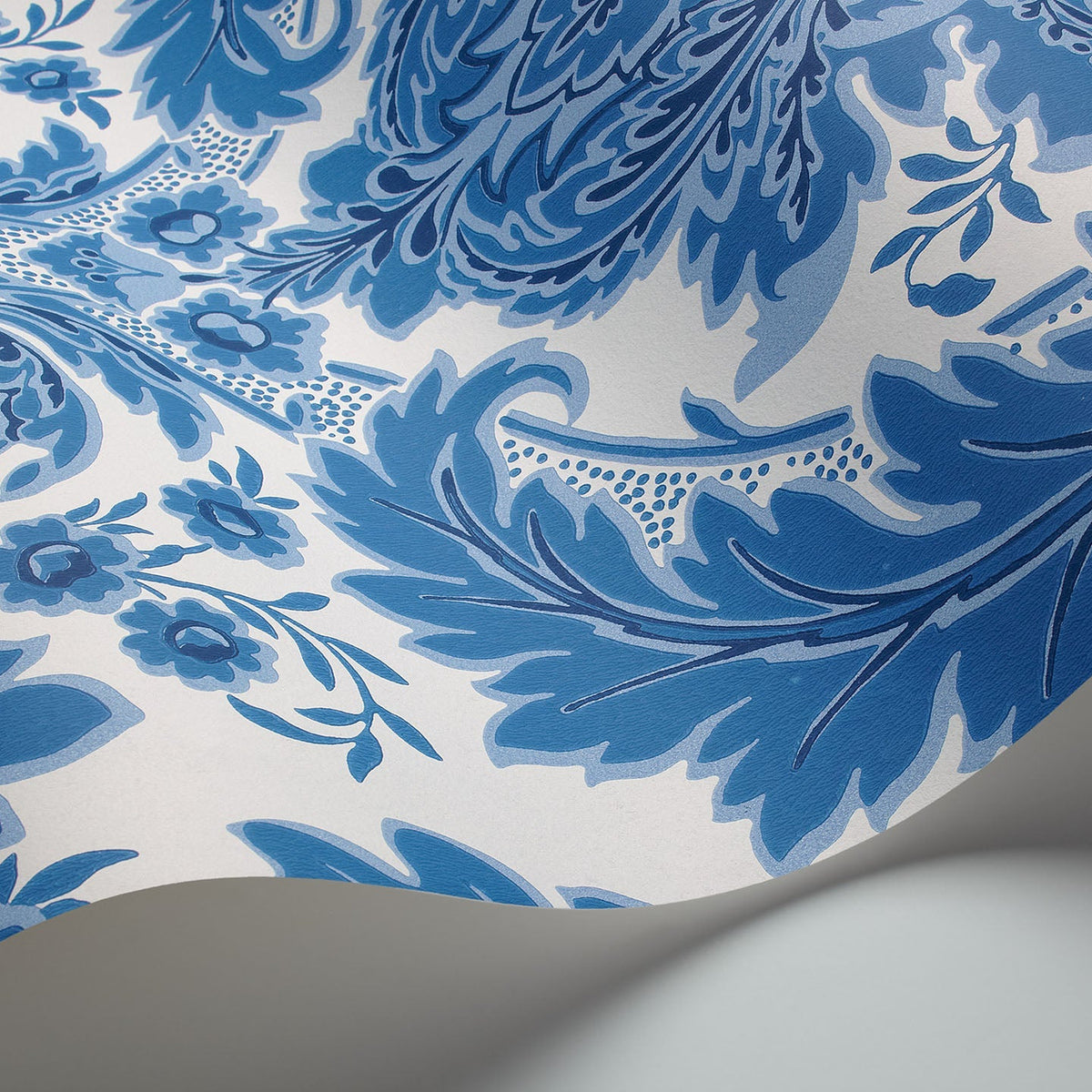 Cole & Son Coleridge wallpaper in Blue on White — detail