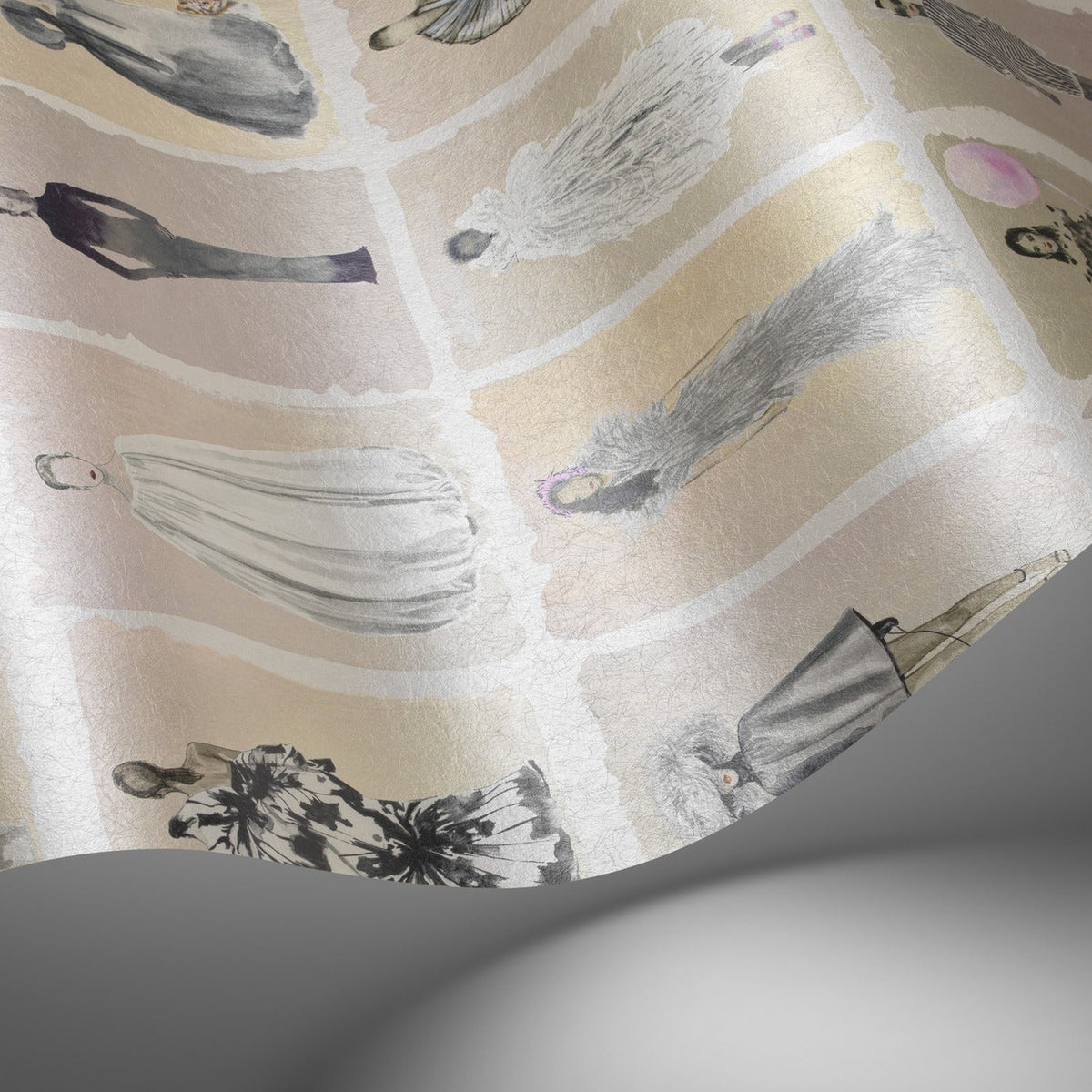 Cole & Son Couture Carousel wallpaper in Blush Pearl — detail
