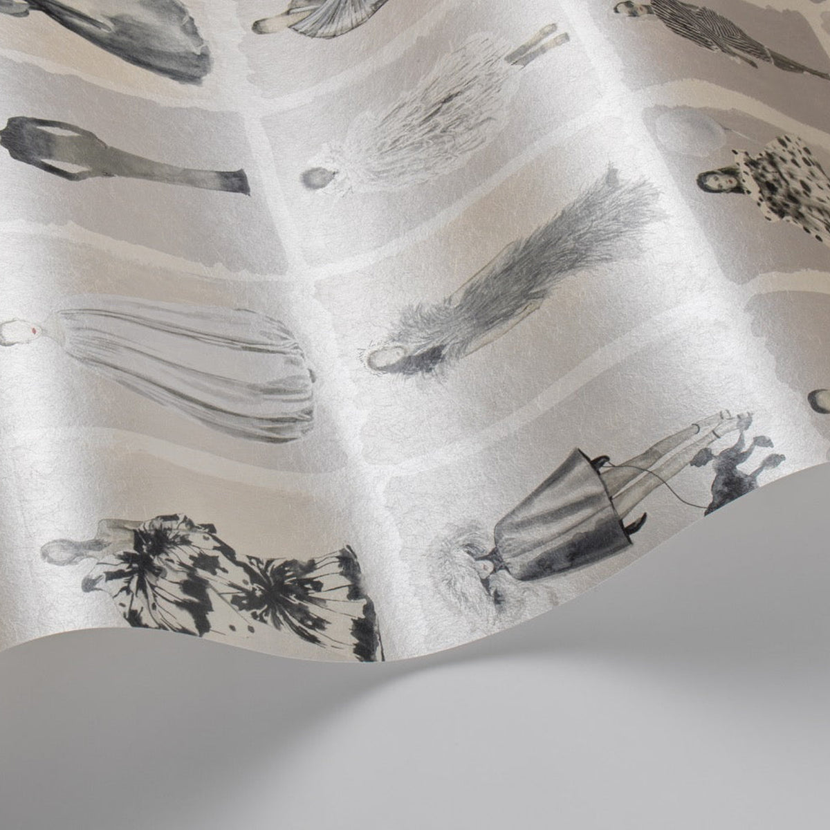 Cole & Son Couture Carousel wallpaper in Monochrome Pearl — detail