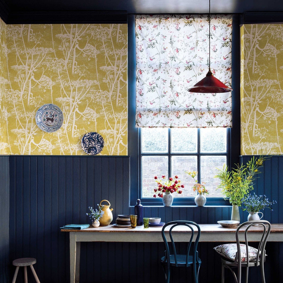Cole & Son Cow Parsley wallpaper in White & Chartreuse — room setting