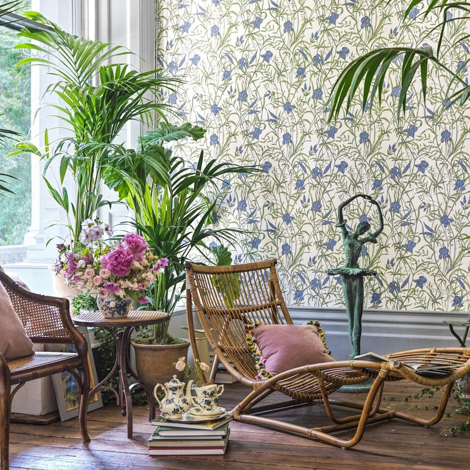 Cole & Son Iris wallpaper