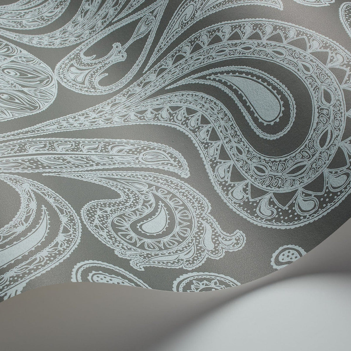 Malabar wallpaper by Cole & Son, Print Room Blue on Soot, detail