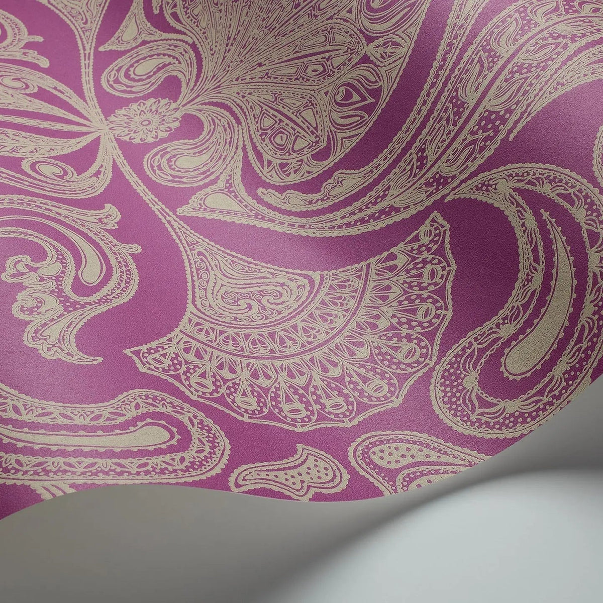 Malabar wallpaper by Cole & Son, Grey on Purple, detail