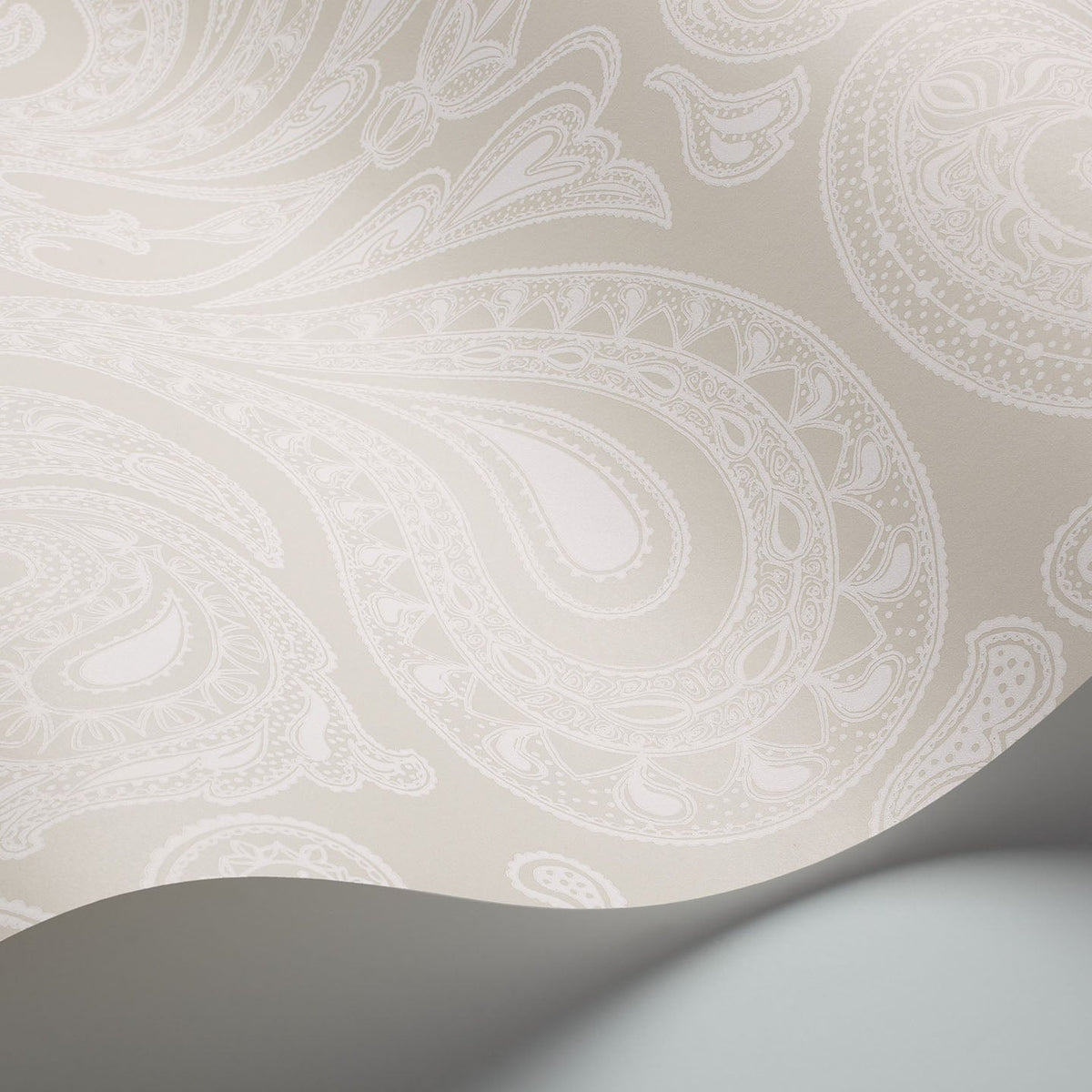 Malabar wallpaper by Cole & Son, White on Safari, detail