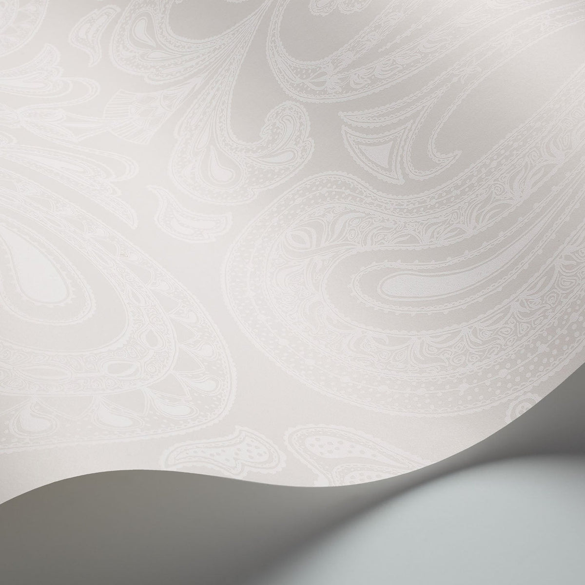 Malabar wallpaper by Cole & Son, Chalk on Stone, detail