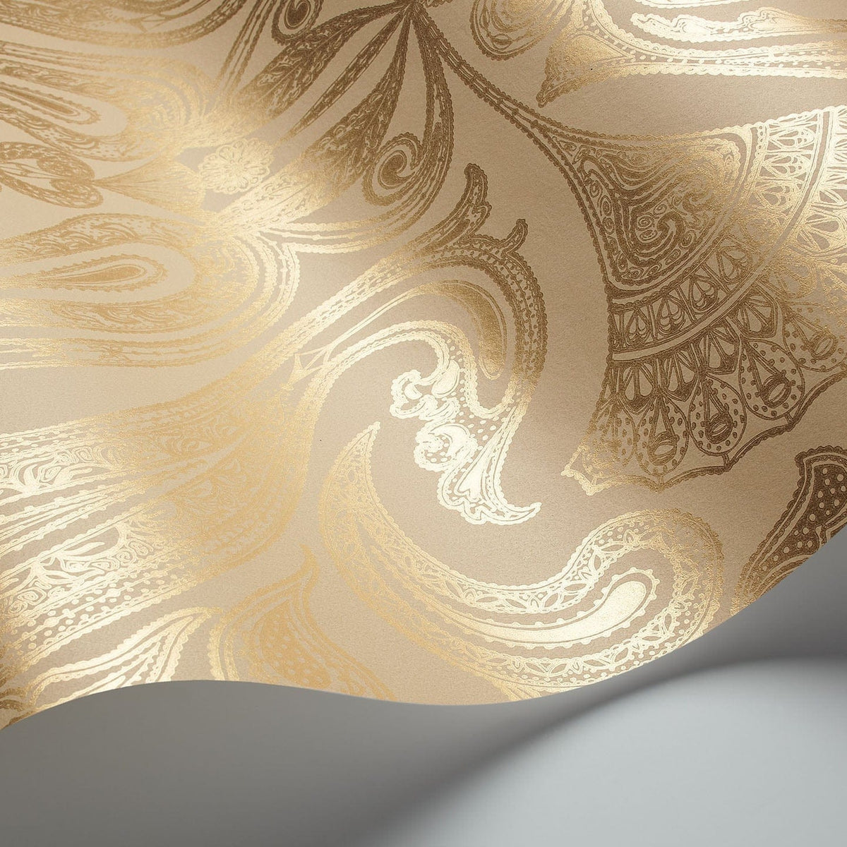 Malabar wallpaper by Cole & Son, Gold on Sand, detail