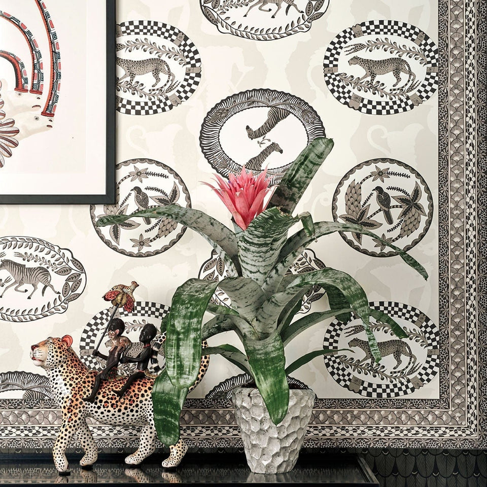 Matrinah wallpaper by Cole & Son, Soot on Snow, room setting