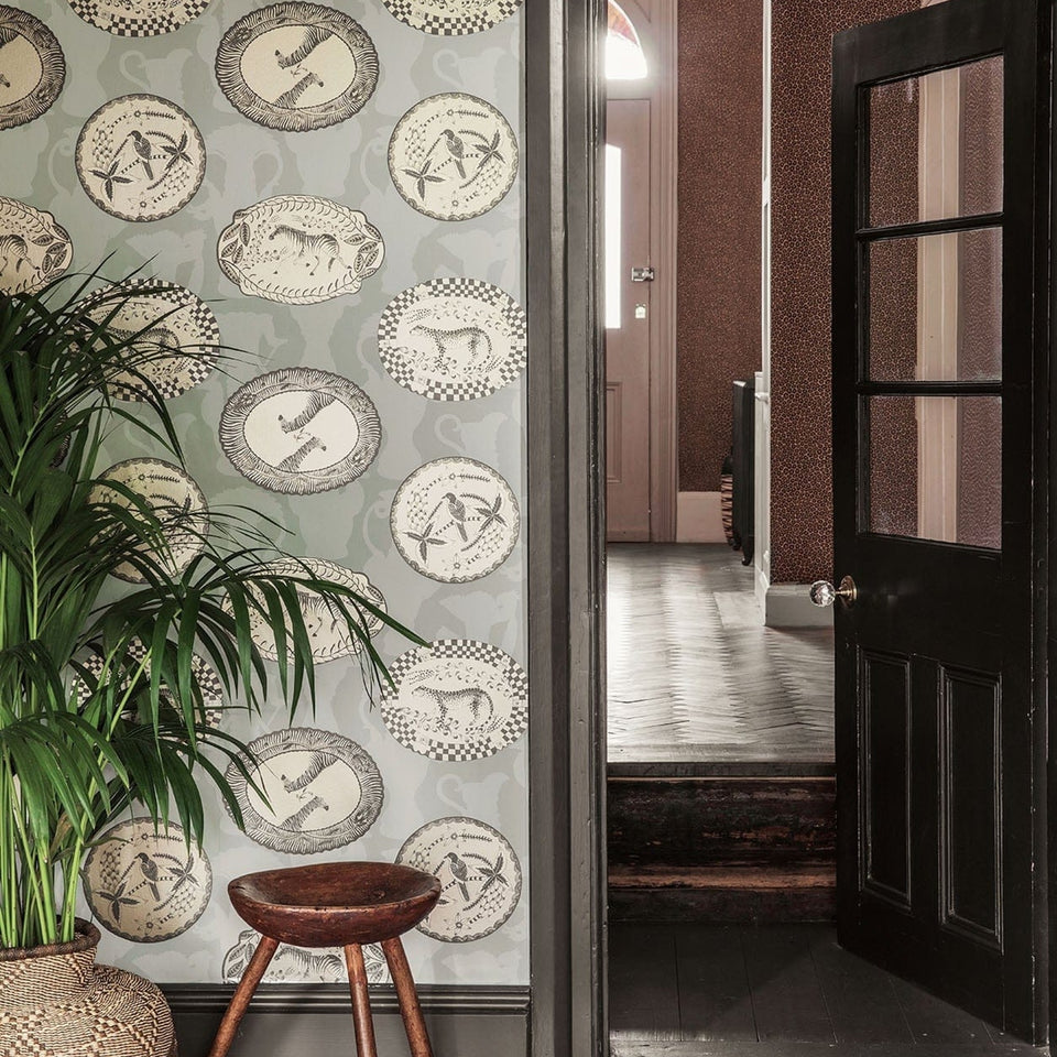Matrinah wallpaper by Cole & Son, Metallic Gold & Charcoal on Old Olive, room setting