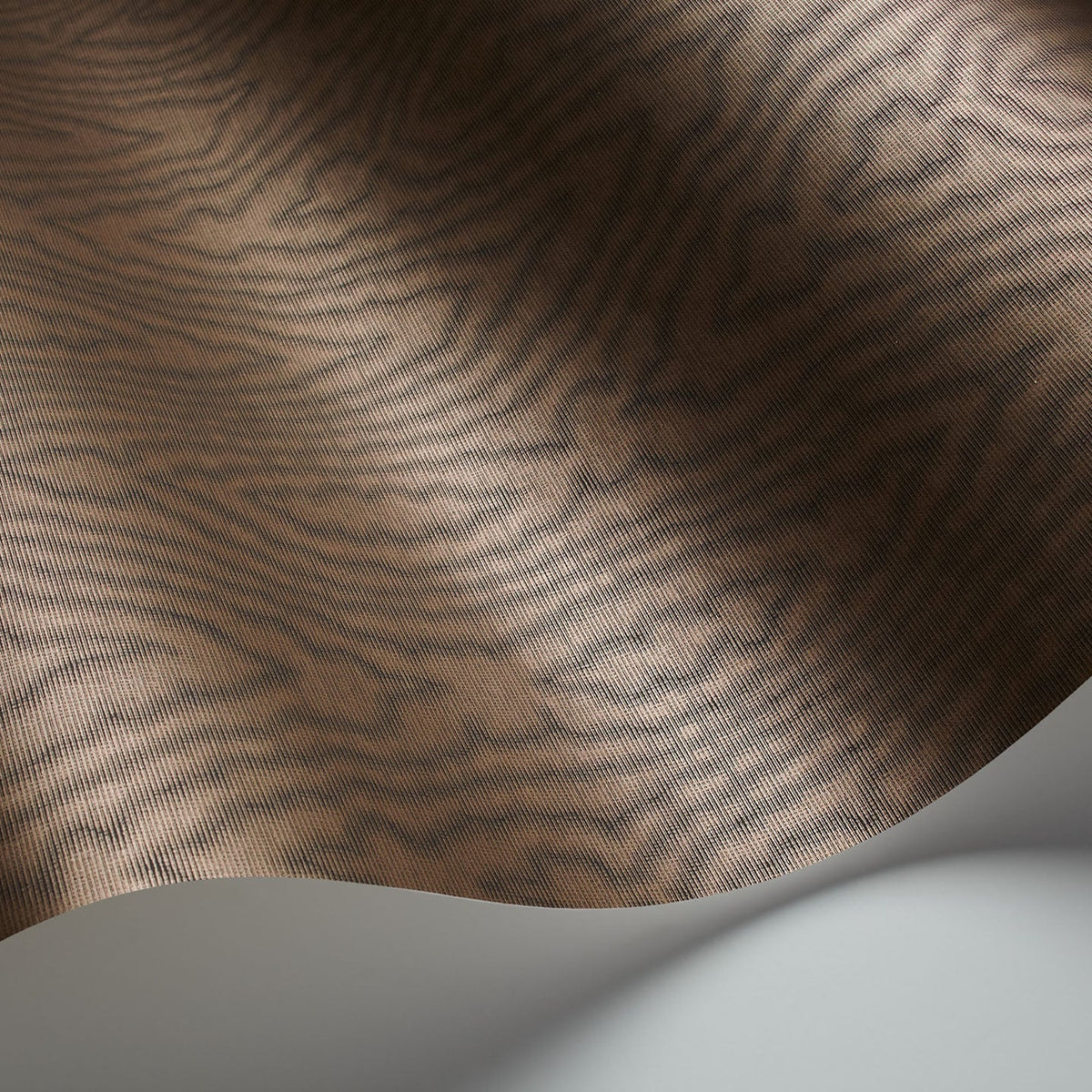 Cole & Son Moire 88/13054 wallpaper curved detail