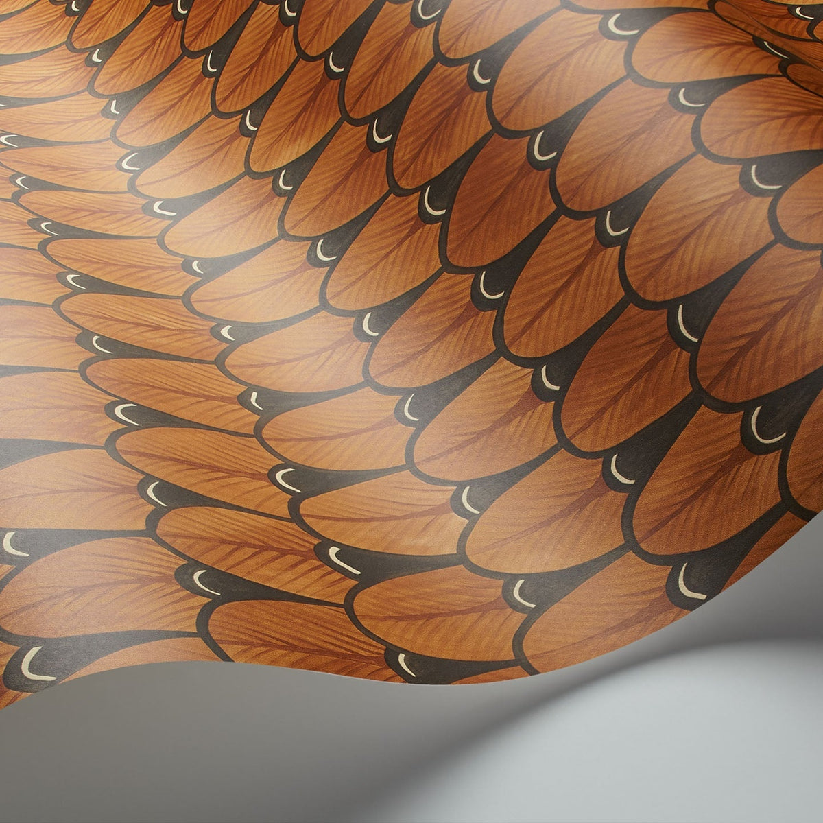 Cole & Son Narina 109/10050 wallpaper curved detail