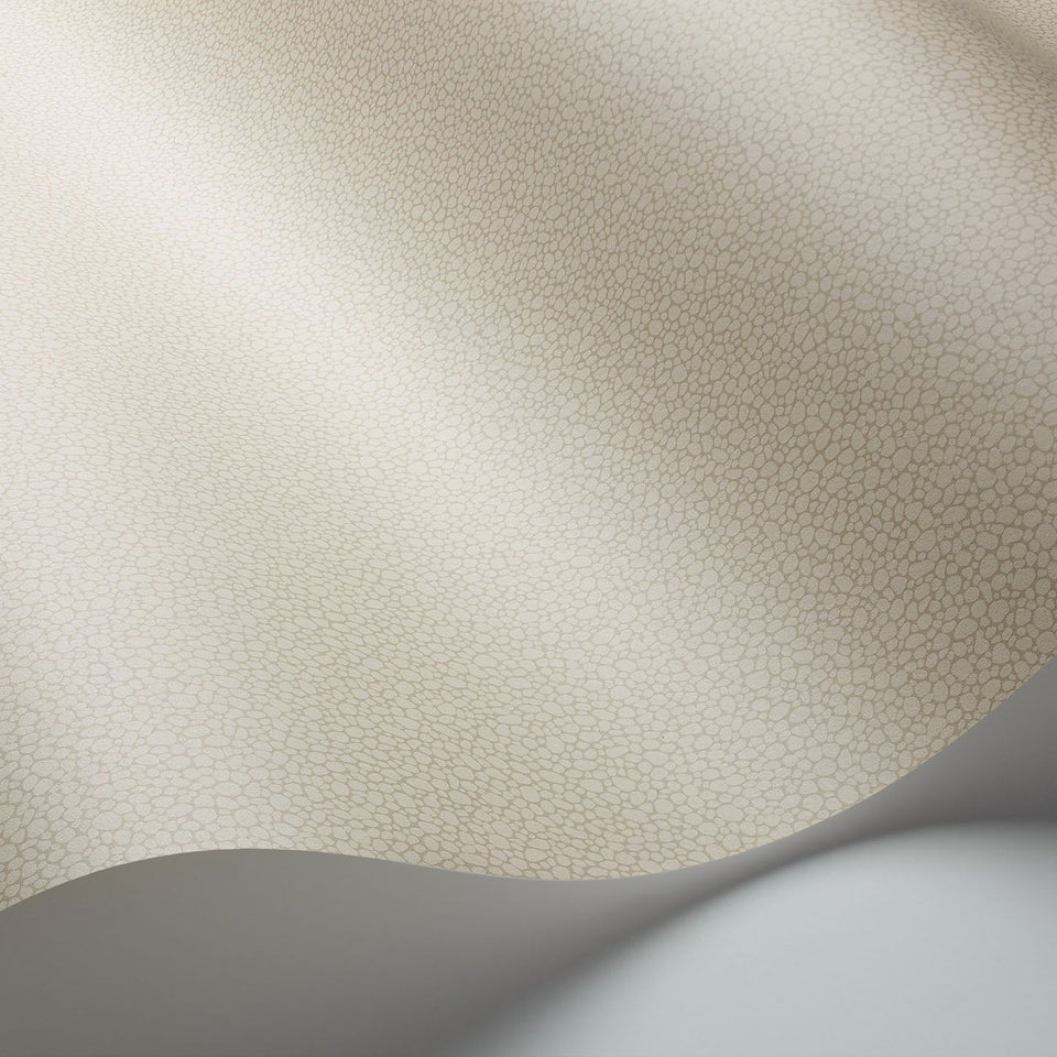 Cole & Son Pebble wallpaper — Safari detail