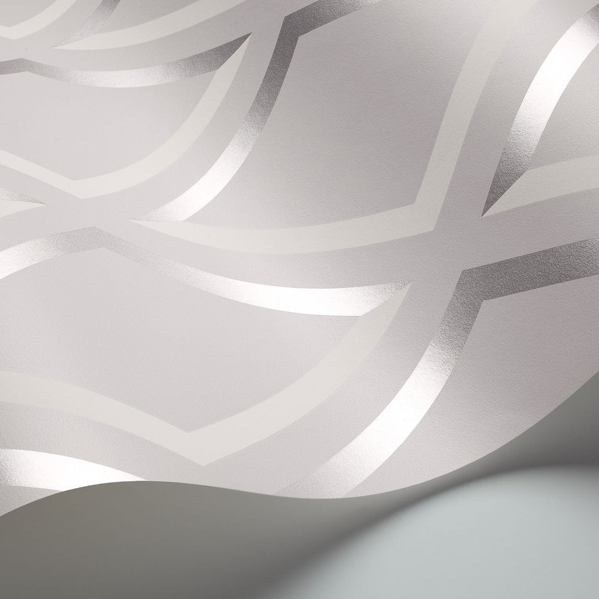 Cole & Son Pompeian wallpaper — Silver & White on Lilac Grey detail