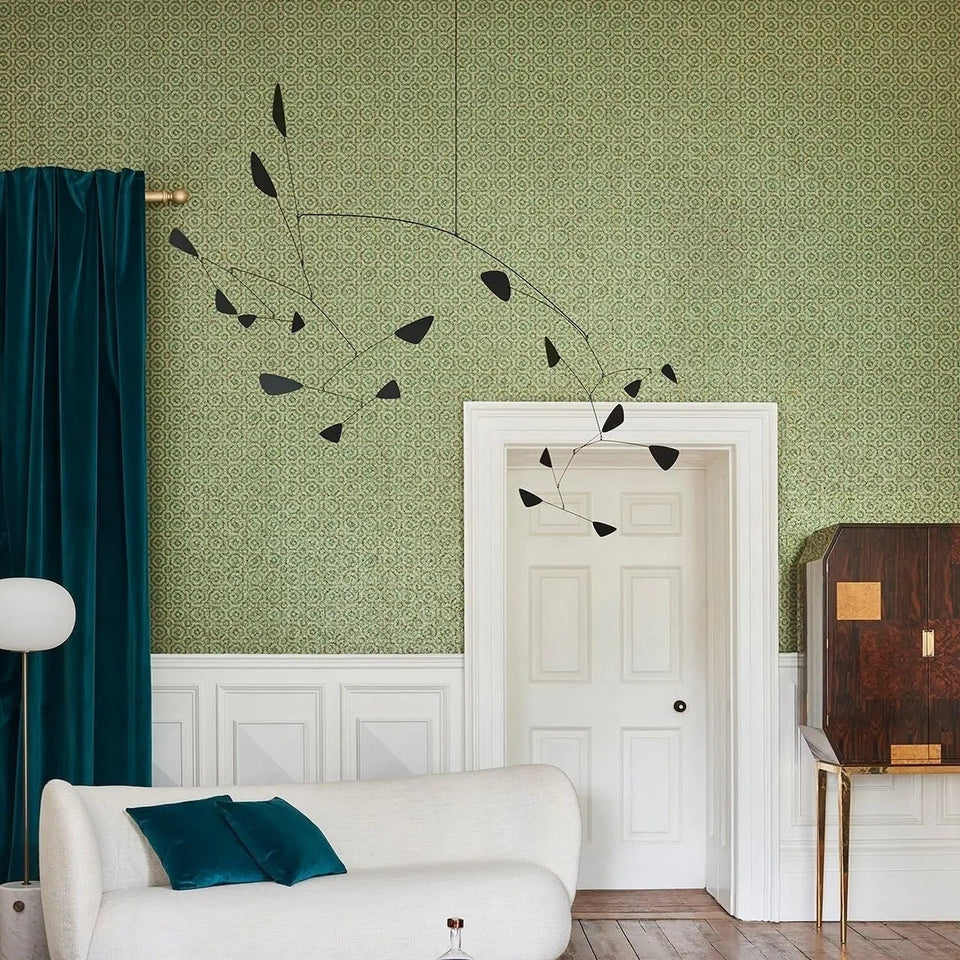 Queen’s Quarter wallpaper in Emerald on Metallic Antique Gold by Cole & Son — room setting