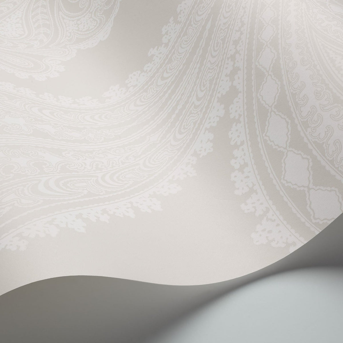 Rajapur wallpaper in Chalk on Parchment by Cole & Son — finish detail