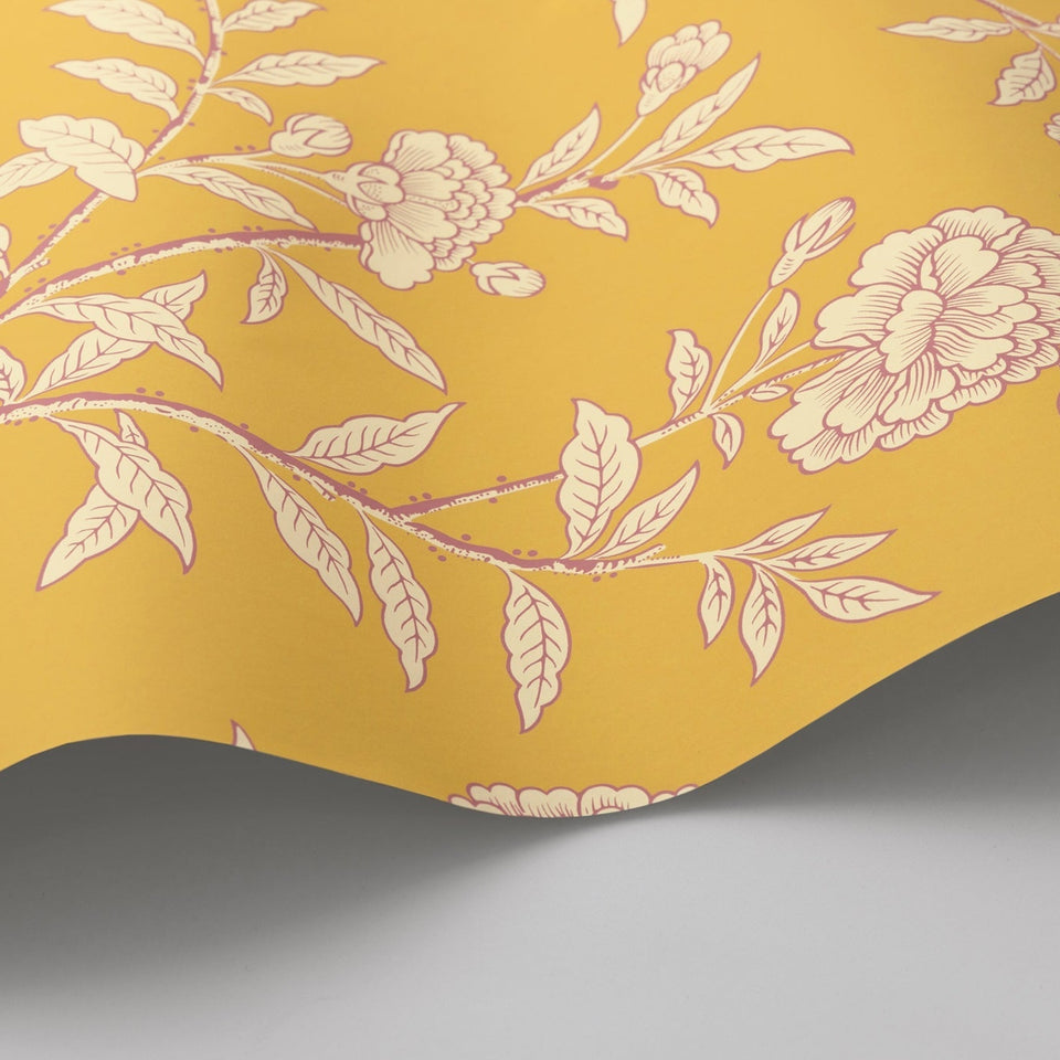 Roseberry wallpaper in Marigold by Cole & Son — finish detail