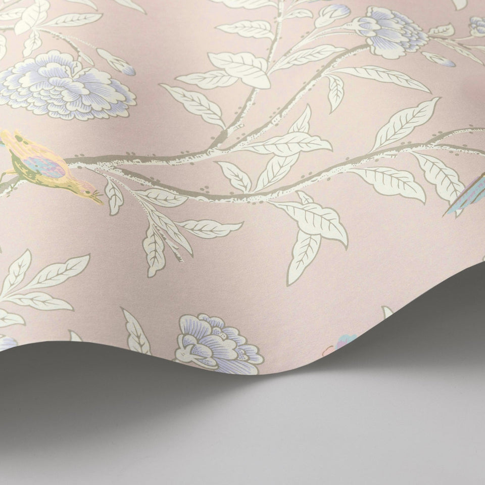 Roseberry with Birds wallpaper in Shell Pink by Cole & Son — finish detail