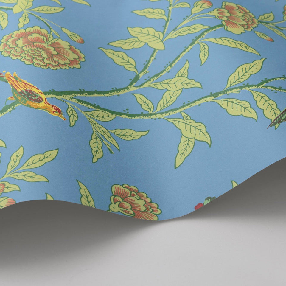 Roseberry with Birds wallpaper in Hyacinth Blue by Cole & Son — finish detail