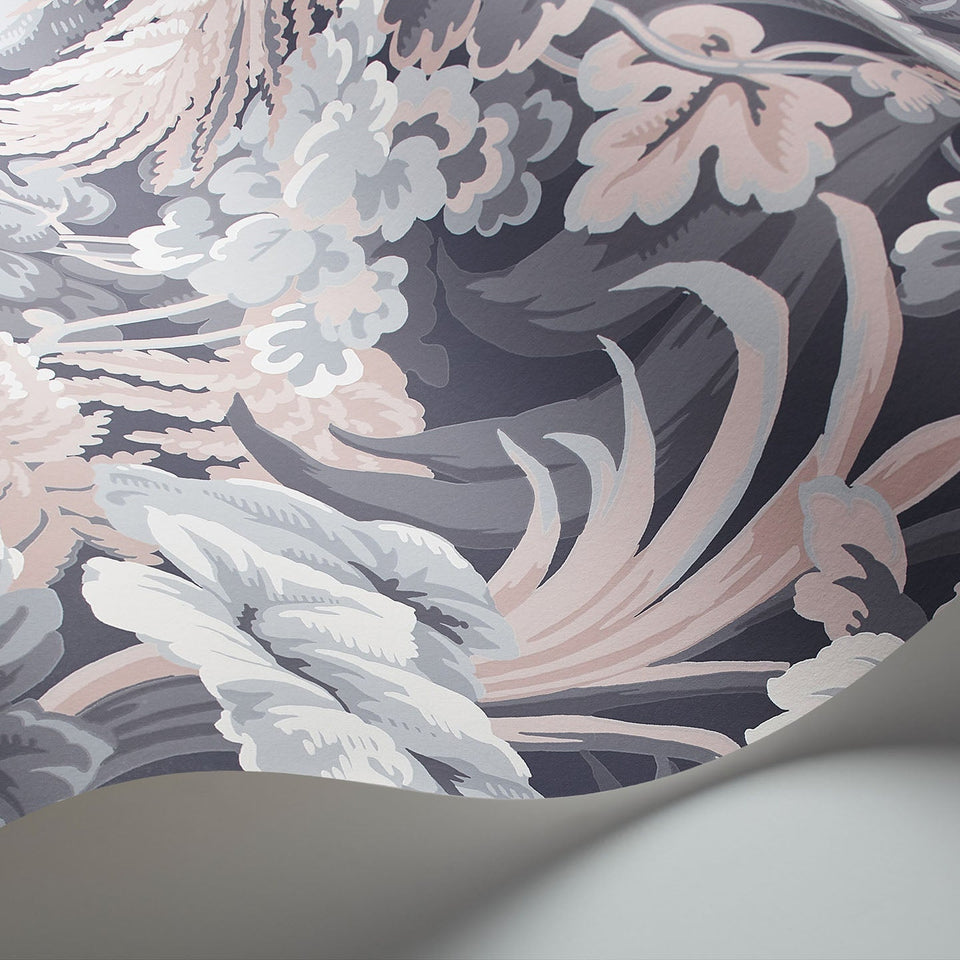 Royal Fernery wallpaper by Cole & Son in Lilac Grey & Ballet Slipper, curved paper detail