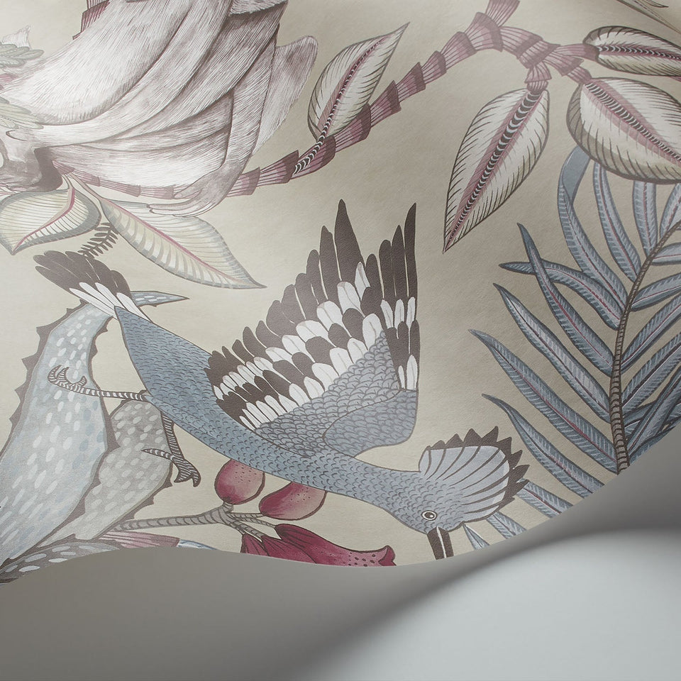 Savuti wallpaper by Cole & Son in Dove & Powder Blue on Safari, curved paper detail