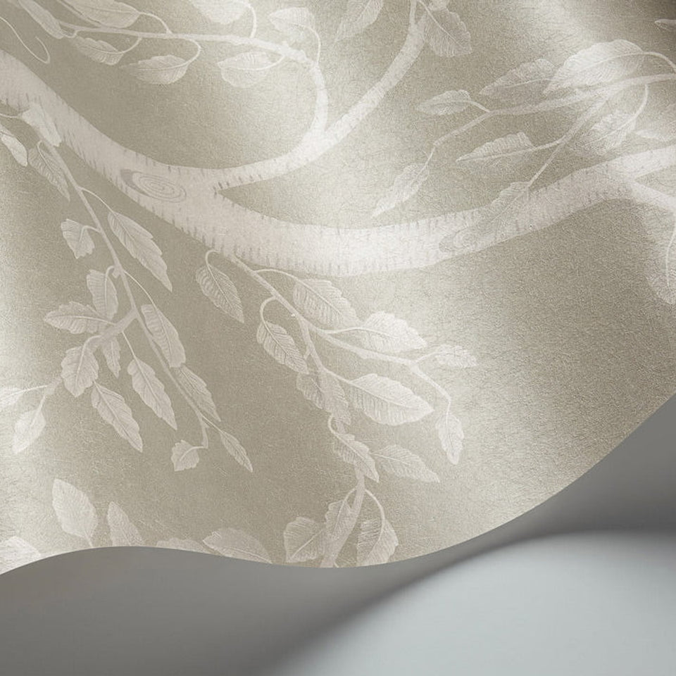 Seasonal Woods wallpaper by Cole & Son in Platinum Pearl, surface detail