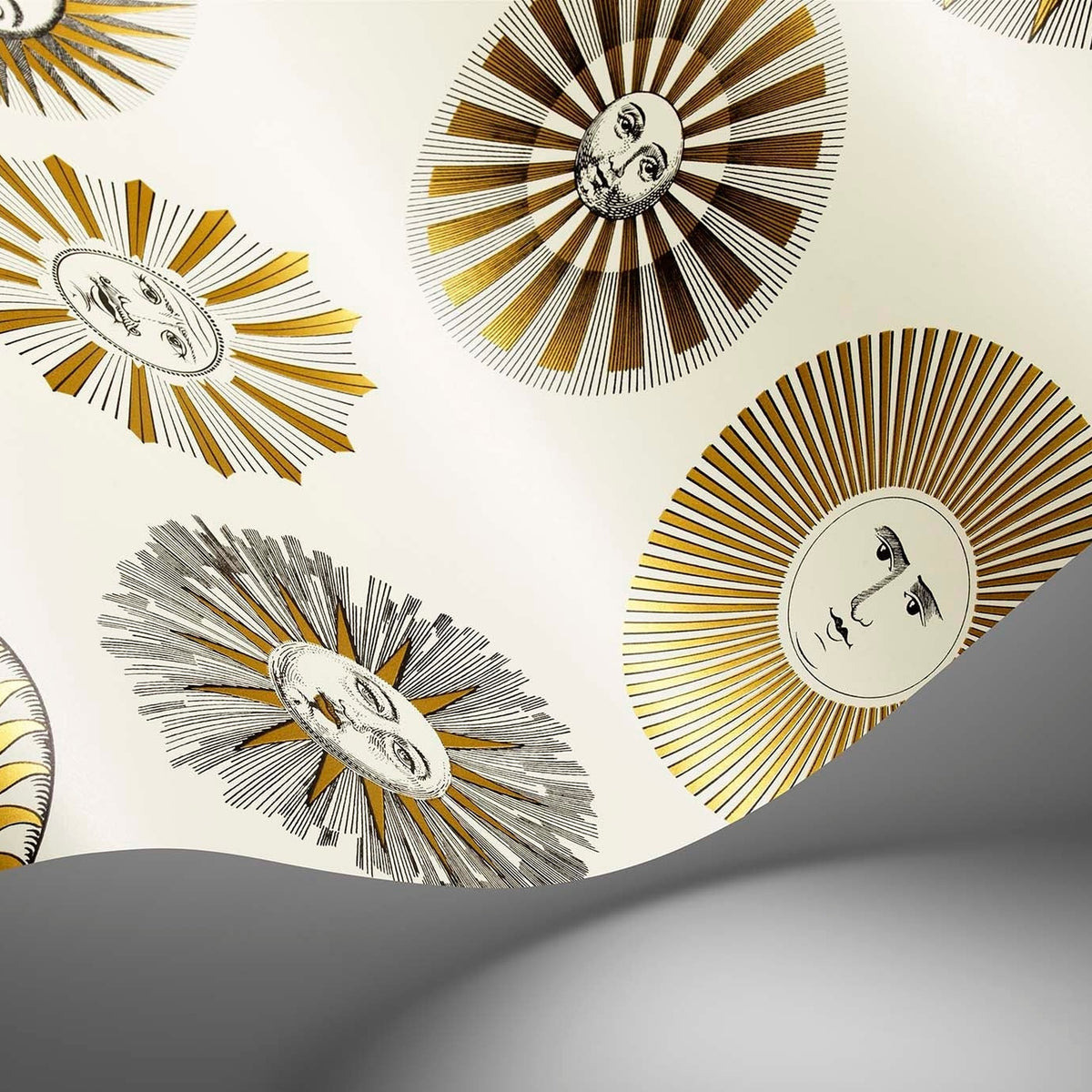Soli wallpaper by Cole & Son in Cream & Gold, surface detail
