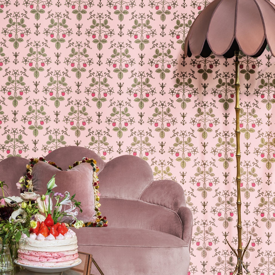 Strawberry wallpaper by Cole & Son in Chelsea Pink, room setting