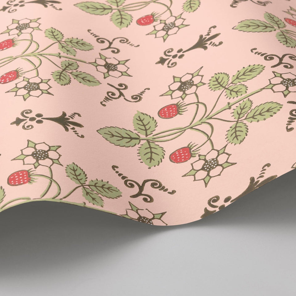 Strawberry wallpaper by Cole & Son in Chelsea Pink, surface detail